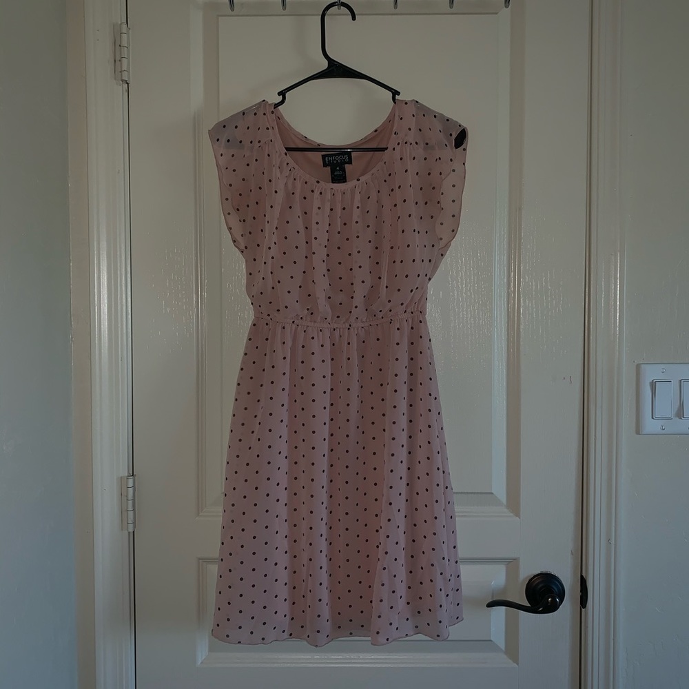 Pink/cream Polka dot dress👛🌸